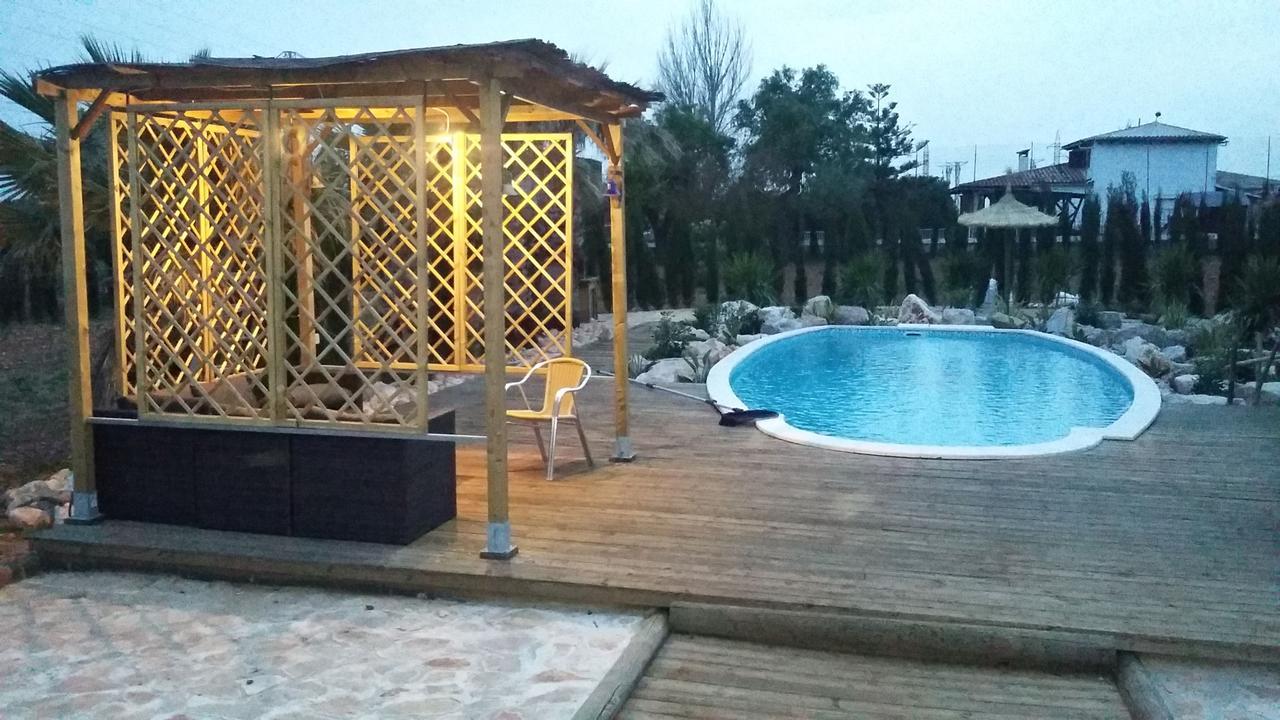 Melongos Country house